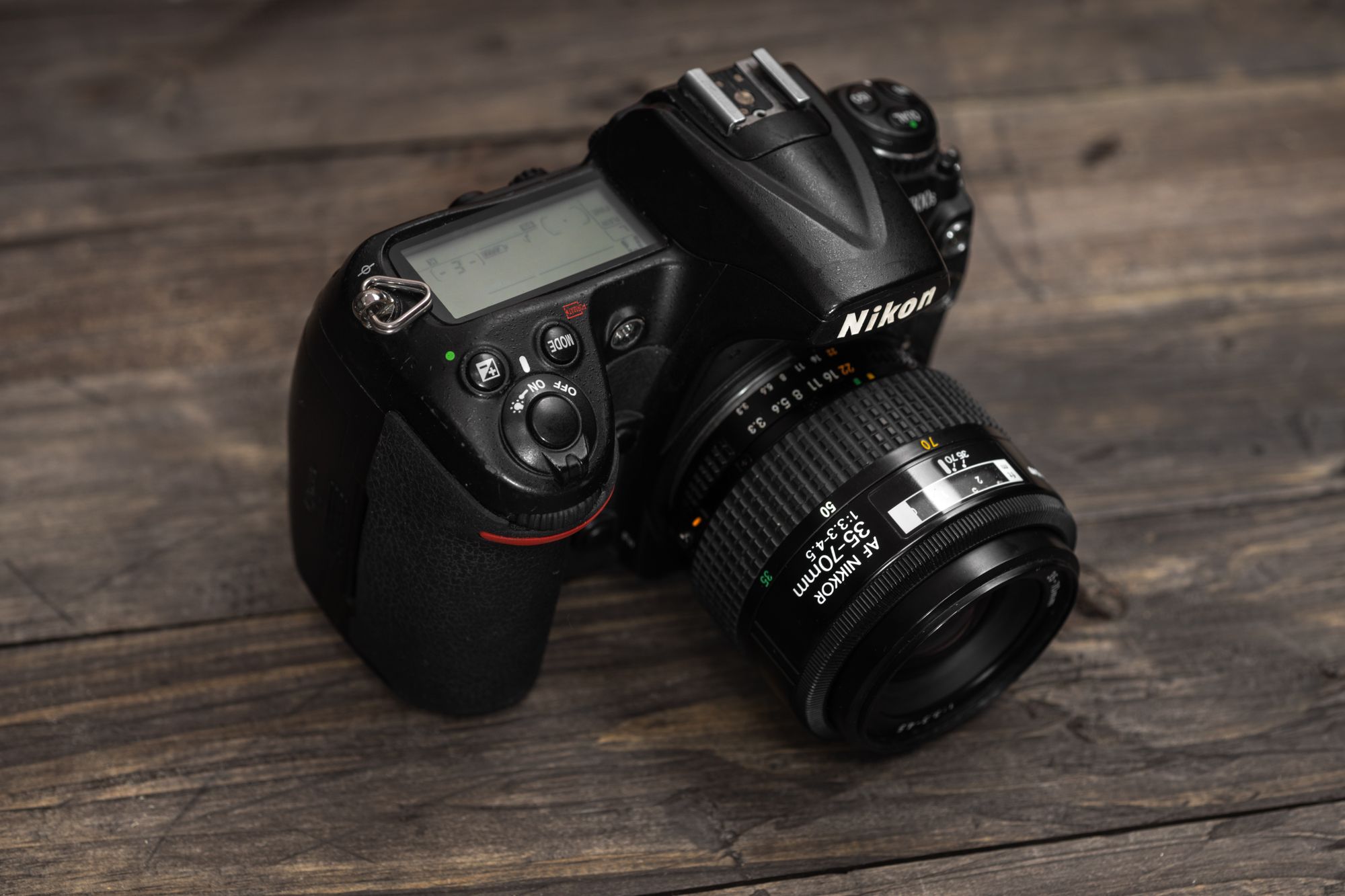 Money and Art Are Far, Far Apart: $130 Nikon D300s & AF 35-70 F3.3-4.5 Review in the Modern Era